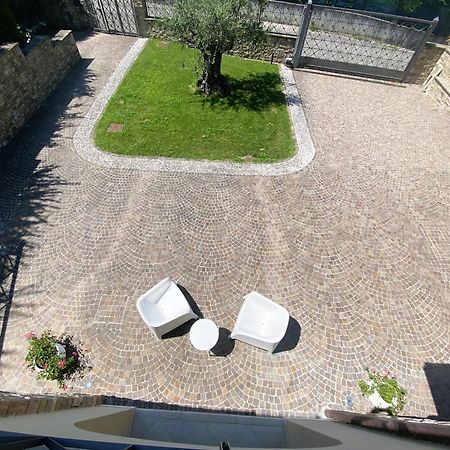 Vela Di Soleville Camere Con E Senza Vista Lago Con Ristorante & Pizzeria Sale Marasino Eksteriør bilde