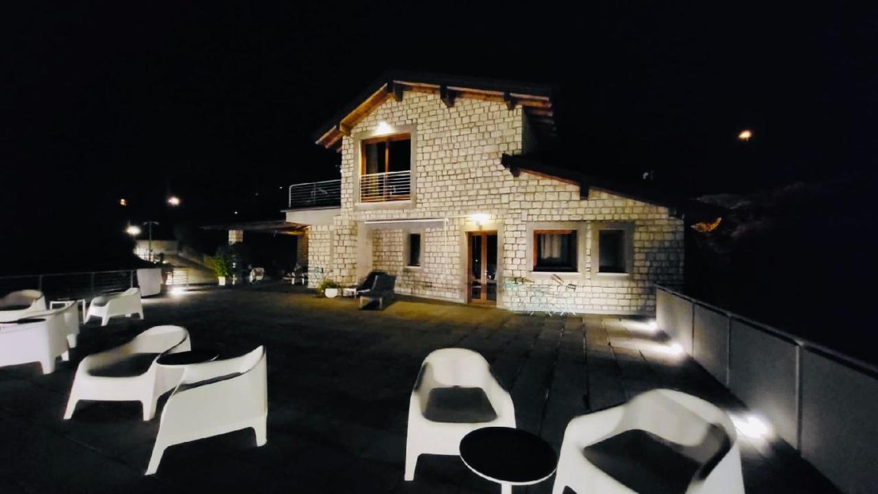 Vela Di Soleville Camere Con E Senza Vista Lago Con Ristorante & Pizzeria Sale Marasino Eksteriør bilde