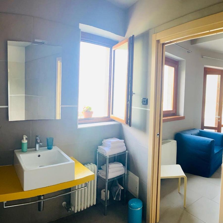 Vela Di Soleville Camere Con E Senza Vista Lago Con Ristorante & Pizzeria Sale Marasino Eksteriør bilde