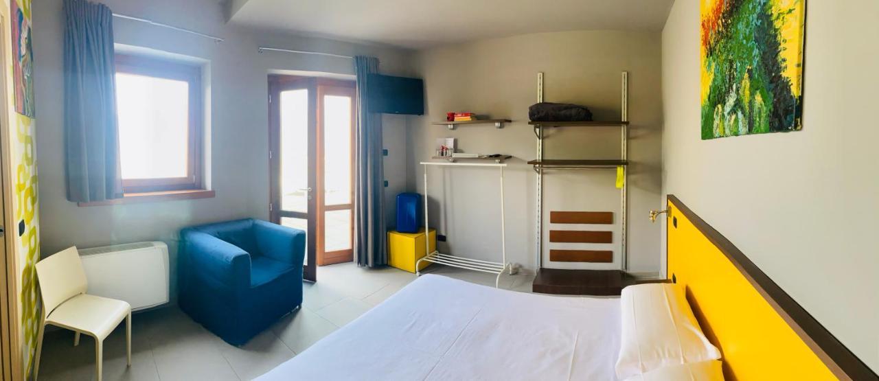 Vela Di Soleville Camere Con E Senza Vista Lago Con Ristorante & Pizzeria Sale Marasino Eksteriør bilde