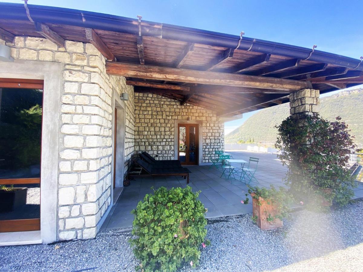 Vela Di Soleville Camere Con E Senza Vista Lago Con Ristorante & Pizzeria Sale Marasino Eksteriør bilde